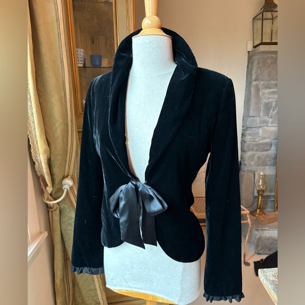 Elegant Black Velvet Jacket